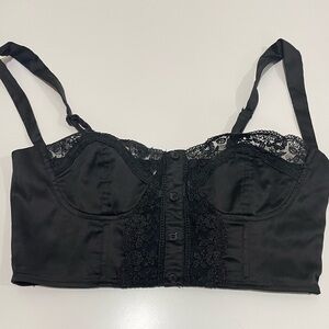 Princess poly top size 6 black